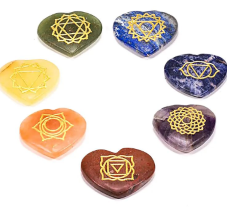 Set de 7 pierres chakras en forme de cœur – pierres semi-précieuses